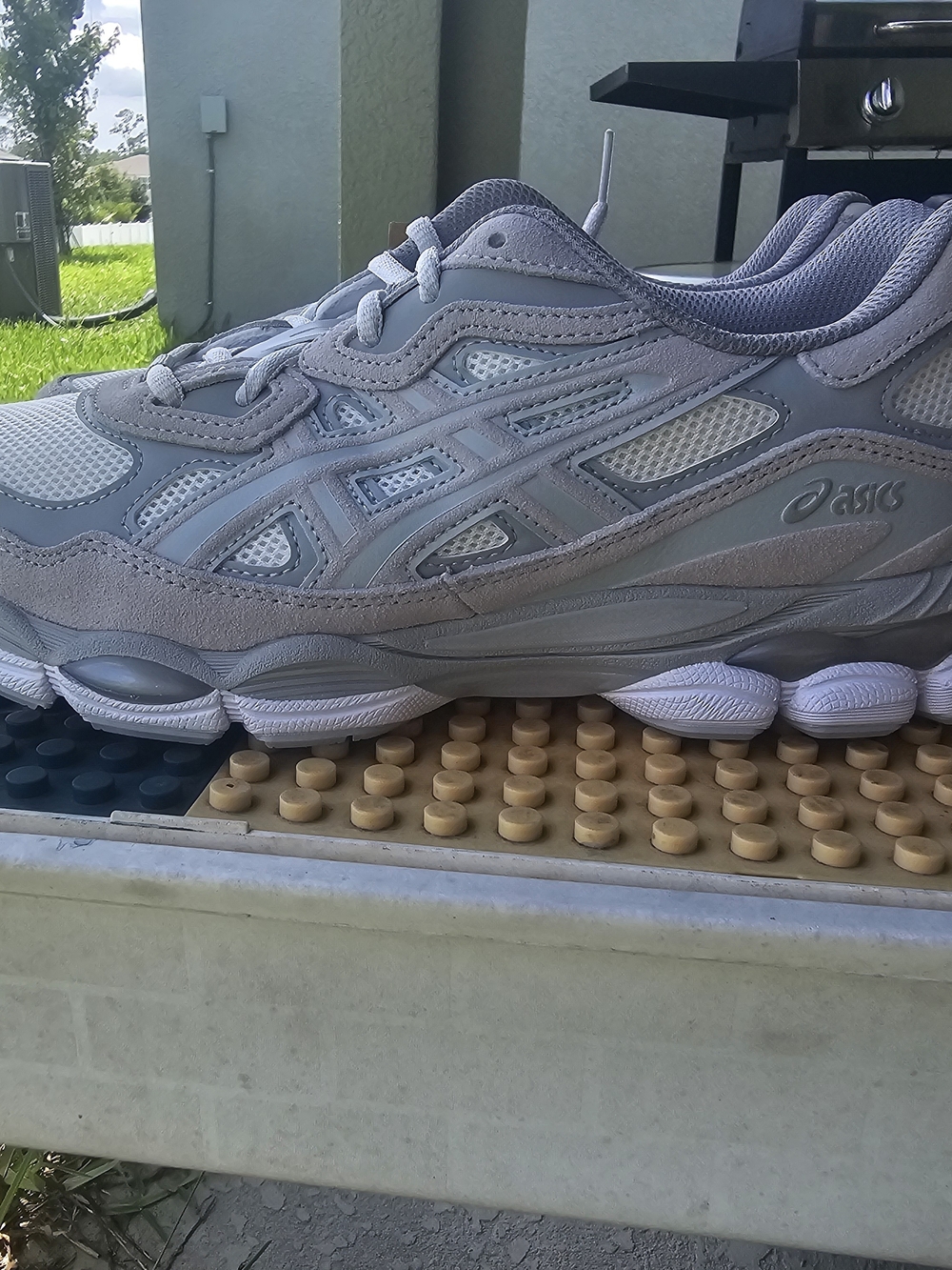 Size 11 - ASICS Gel NYC Cream Cloud Grey - Picture 6 of 8